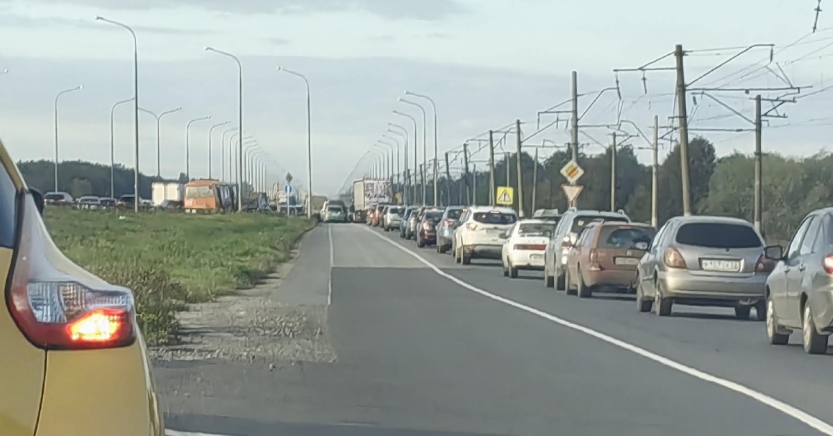 Транспортный коллапс на Борской дамбе