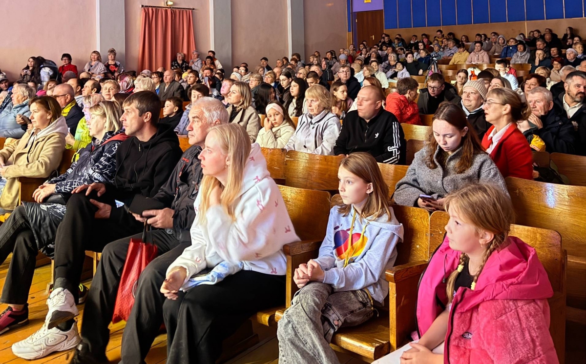 День осени прошел в посёлке Октябрьский