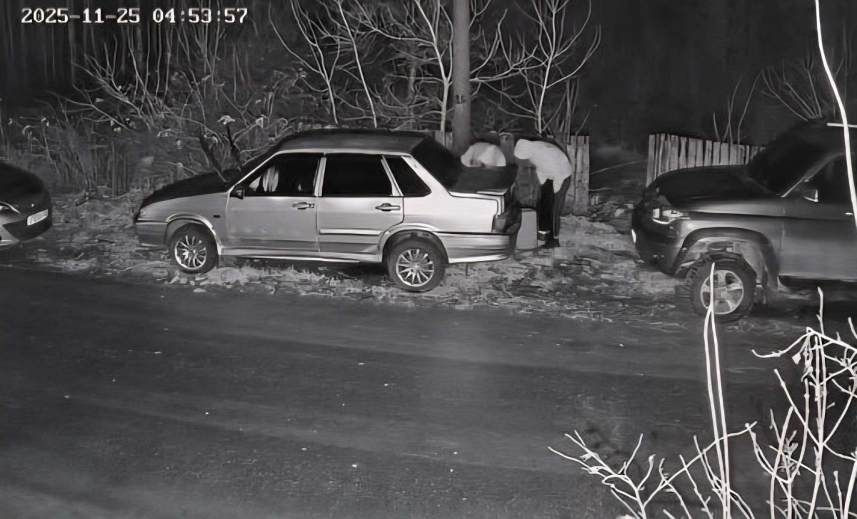 В Октябрьском завелись нехорошие люди, которые сливают бензин