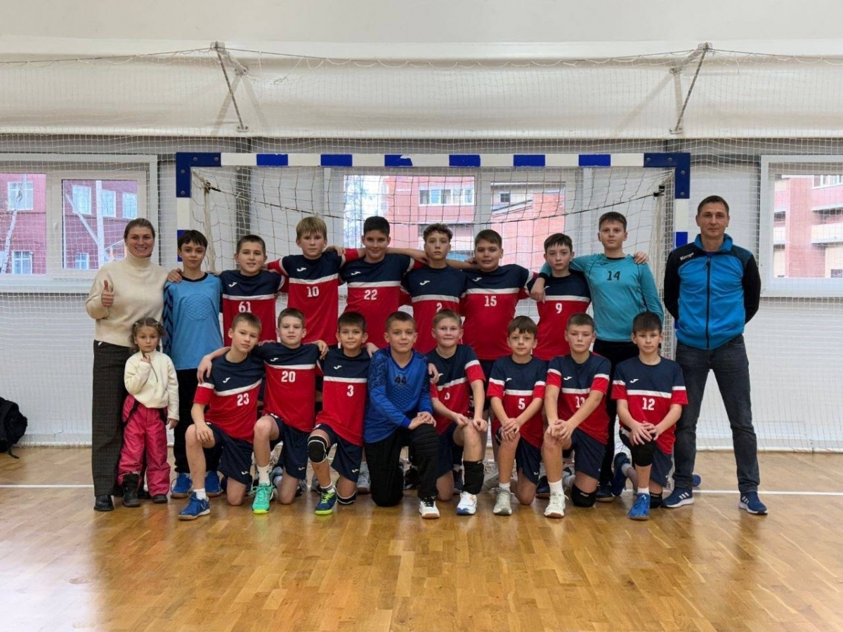 Борские гандболисты — золотые призёры межрегиональных соревнований