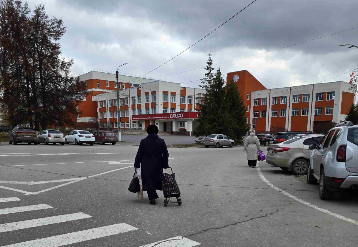 Страховые пенсии вырастут на 7,6% с 1 января 2026 года, а социальные — на 6,8% с 1 апреля.