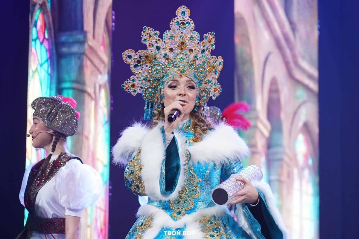 В Борских учреждениях культуры и образования начались новогодние представления