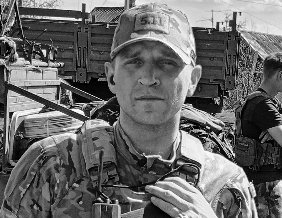 На Бору простятся с бойцом СВО