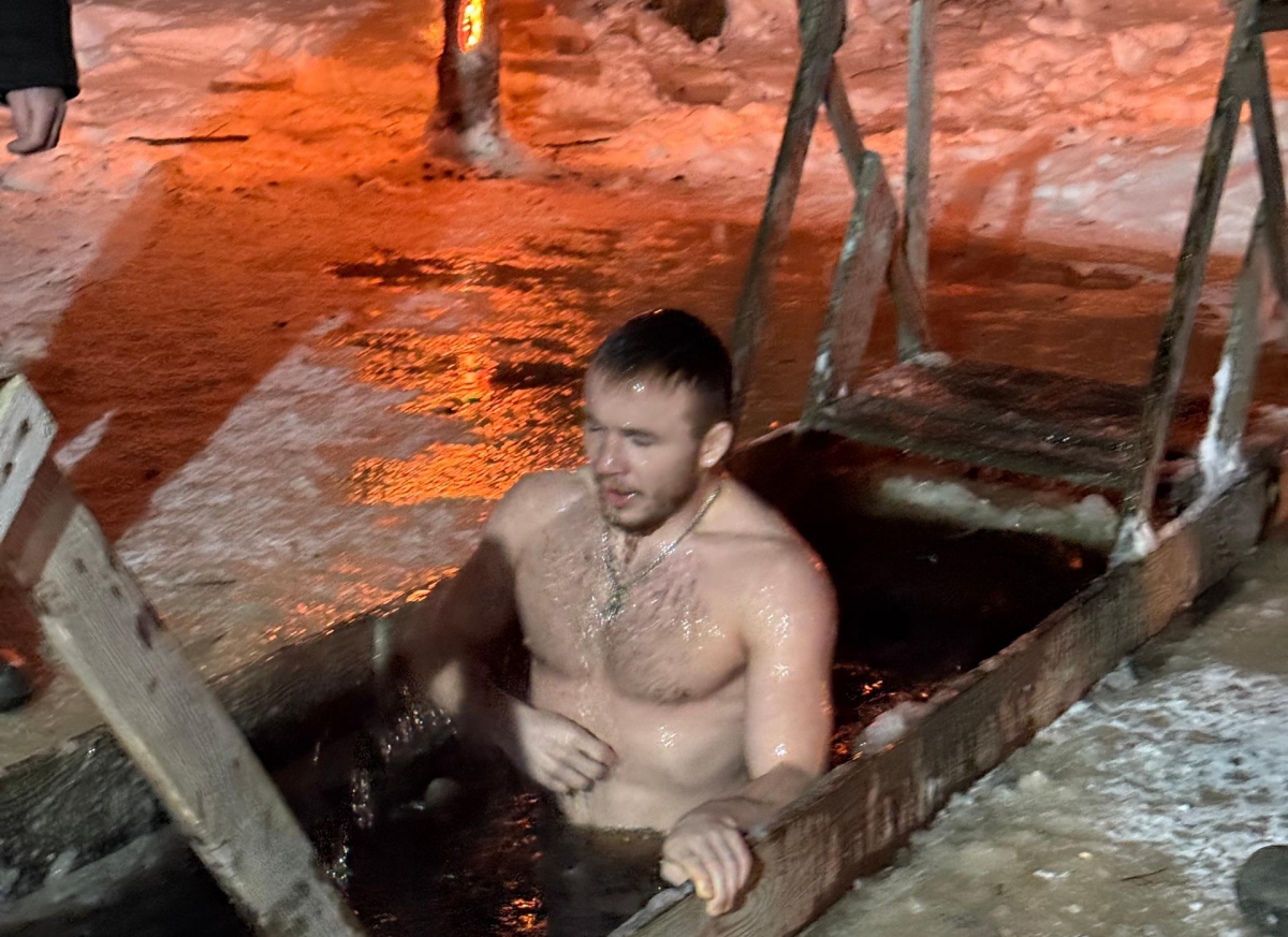 В Большом Пикино прошли Крещенские купания
