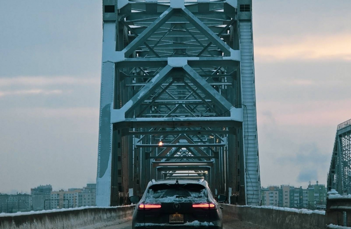 Движение на старом Борском мосту открыто, но работы продолжаются