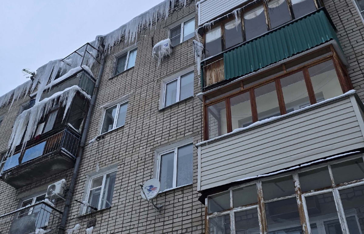 Обязывать коммунальщиков объяснять изменения тарифов ЖКХ предложили в Госдуме