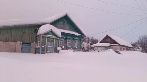 Затерянная среди лесов