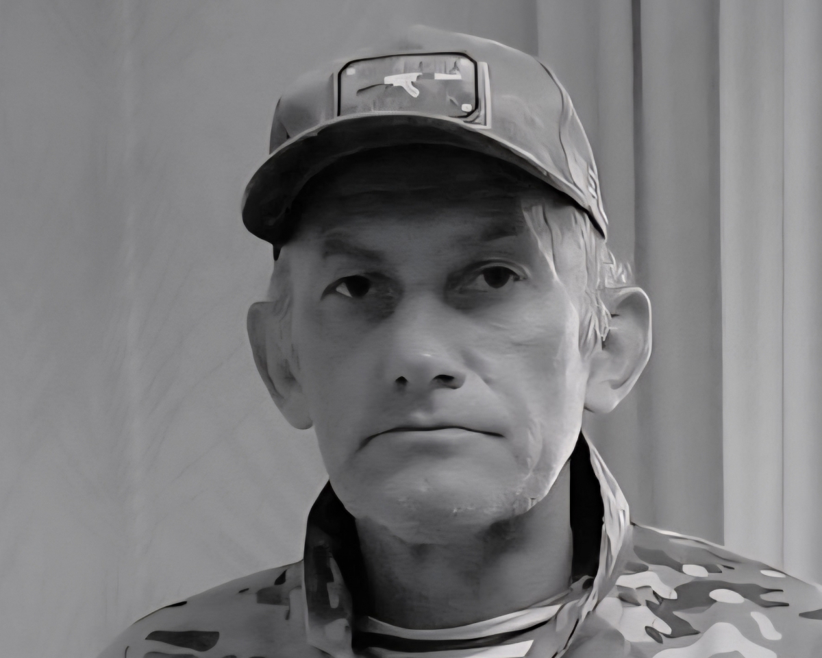 В п. Железнодорожный простились с бойцом СВО