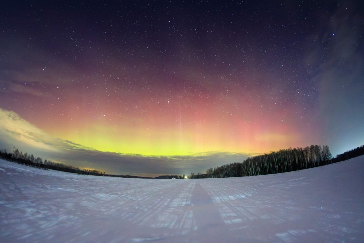 Полярное сияние замечено недалеко от Бора