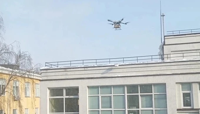 А вы видели сегодня над Бором дрон?