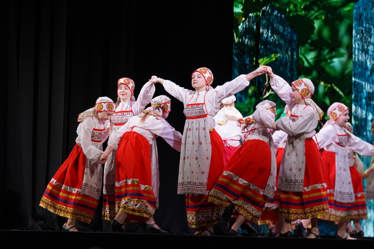 В домах культуры Борского округа уже начали поздравлять милых женщин с нежным праздником 8 Марта!