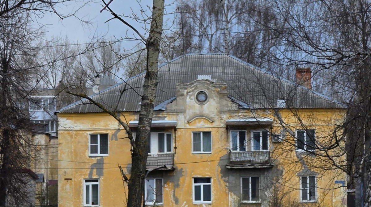 Закрой дверь, не май месяц...