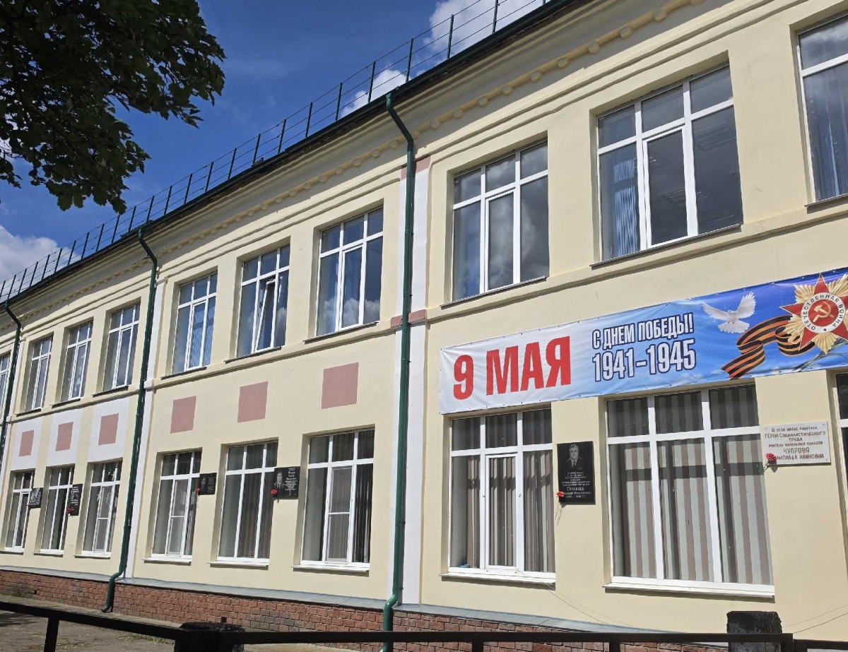 Если у вас есть знакомые педагоги без работы и не в бизнесе, скажите, что на Бору есть вакансии