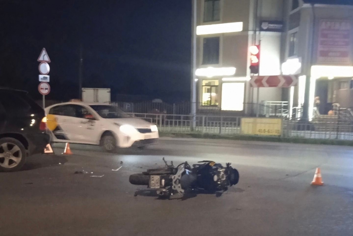 На Бору произошло ДТП с участием мотоцикла