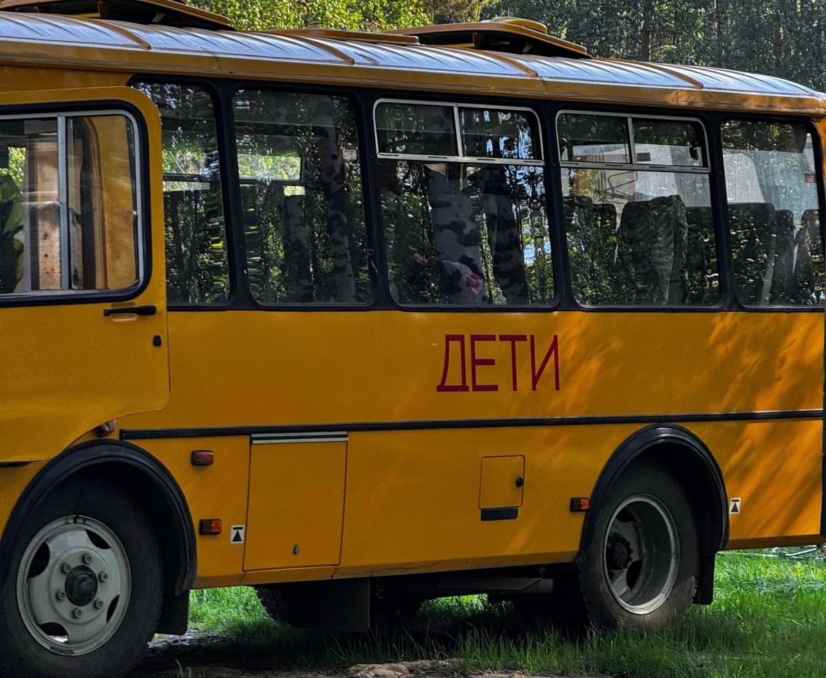 Школьные автобусы будут заправлять без очереди