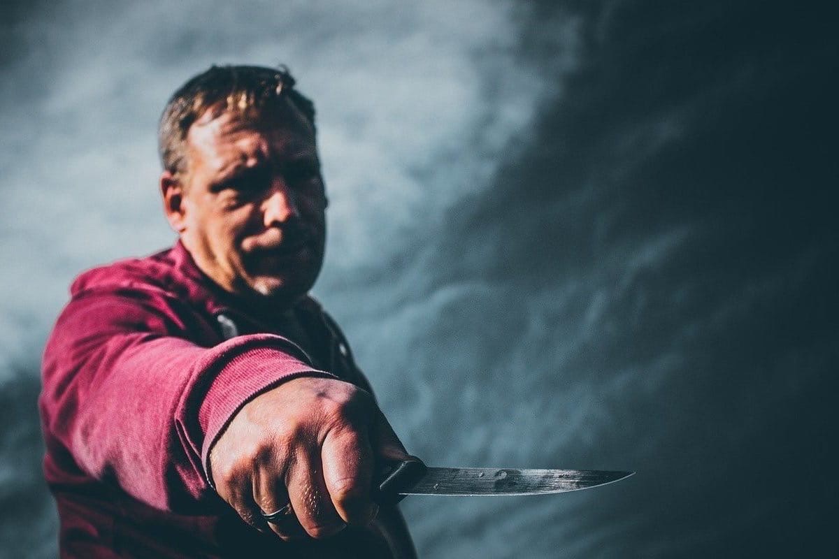 Борчанин чуть не убил свою возлюбленную