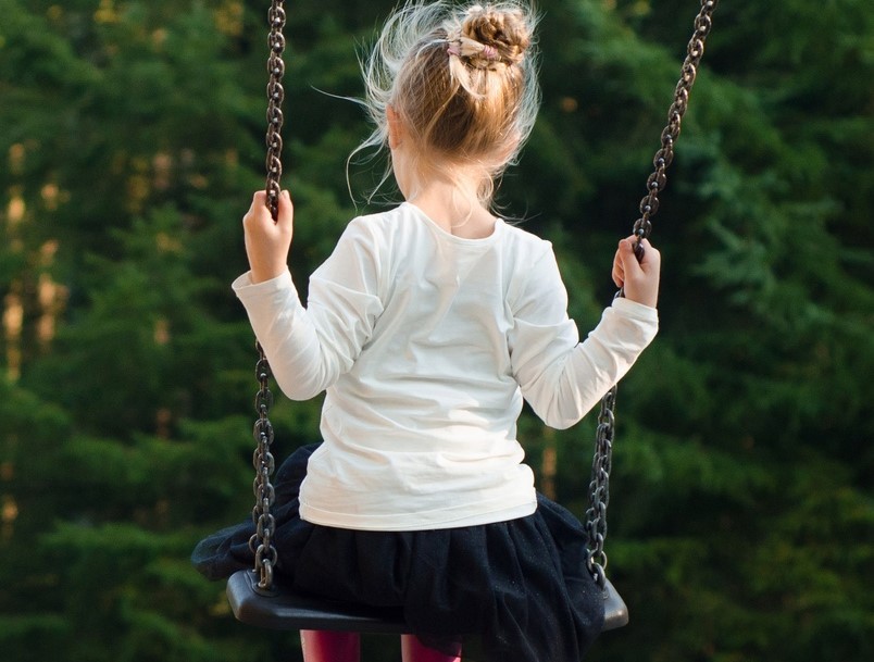 Злостный неплательщик алиментов задолжал дочери более 800 тысяч рублей