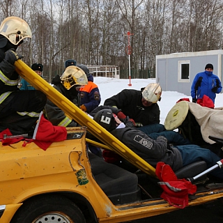 На Бор прибыли спасатели 3