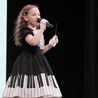 В домах культуры Борского округа уже начали поздравлять милых женщин с нежным праздником 8 Марта! 2