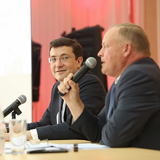 Надбавки к зарплате и подъемные предложит Глеб Никитин молодым специалистам АПК 1