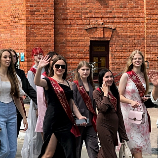 Общегородской выпускной прошел на Бору 3