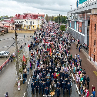 Рекордное количество жителей Бора приняли участие в акции на 9 мая 5