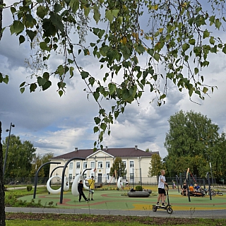 В Неклюдово открылся новый сквер 4