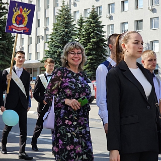 На Бору прошёл парад выпускников 2023 года 8