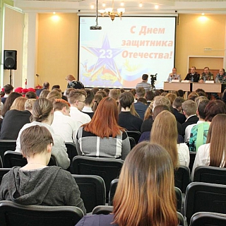 Борские полицейские и общественники провели «Урок мужества» 6