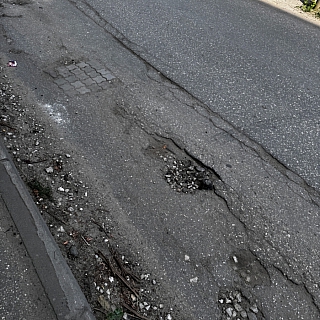 Интересный ямочный ремонт на Красногорке 2