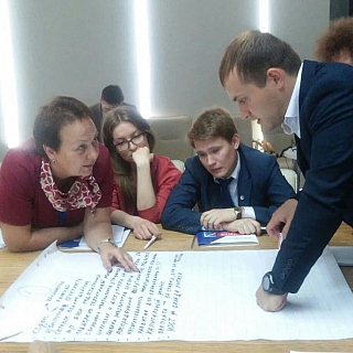 Глеб Никитин поручил учесть предложения глав вузов и директоров школ при доработке Стратегии развития региона 6