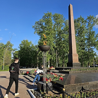 Это был самый большой и эпичный флешмоб из всех, которые когда-то проводились на Бору 8