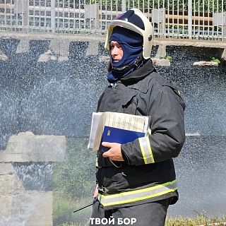 Сценарий крупной дорожной аварии отработали на учениях на Бору 1