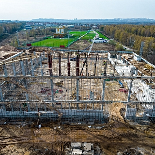 На Бору продолжают строить огромный крытый футбольный манеж 2