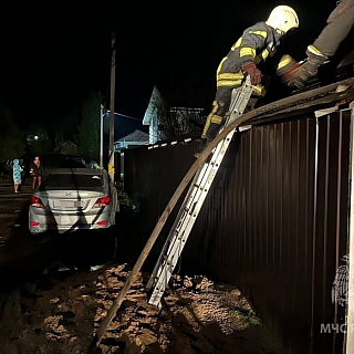 В Овечкино сгорел дом 1