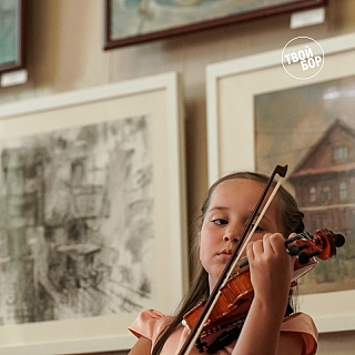 Выставка, которую стоит посетить, открылась на Бору 8