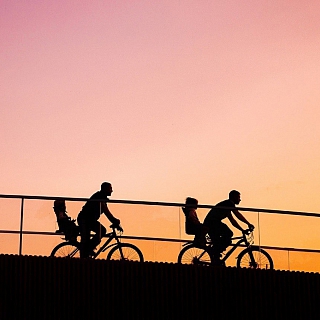 Новый пешеходный мост на Бору, рядом с канатной дорогой 7