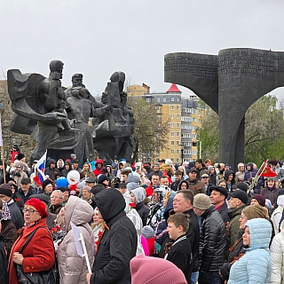 Борчане встретили главный праздник страны 1