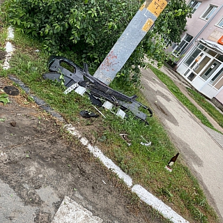 ЧП около КЦ Теплоход 4