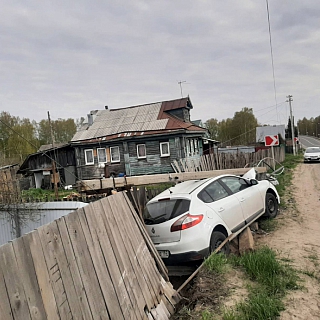 Авария с автомобилем в "тотал" случилась в Сырохватово 1