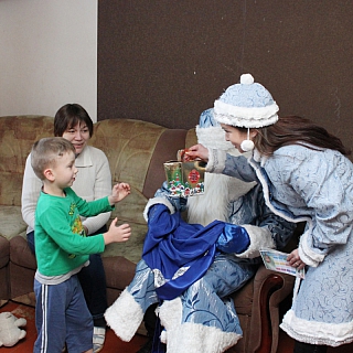 Полицейский Дед Мороз поздравил детей из семей,  оказавшихся в трудной жизненной ситуации 5