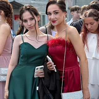 Парад выпускников прошел на Бору 3