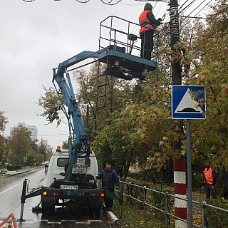 На Бору демонтировали около 10 километров "нелегальных" проводов 3