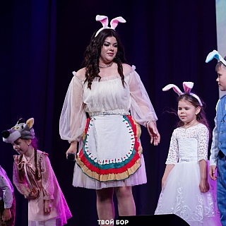 В Стеклозаводском доме культуры состоялся ежегодный конкурс "Мама года" 7