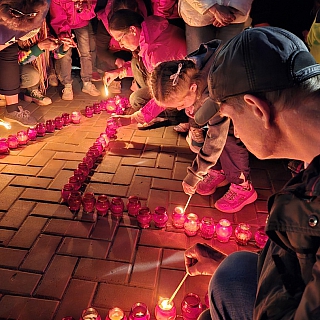 Борчане зажгли свечи памяти 5