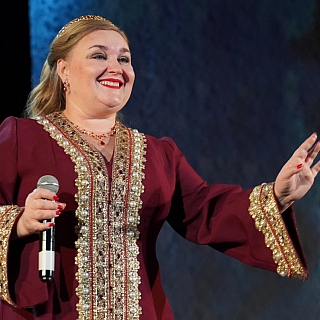 В домах культуры Борского округа уже начали поздравлять милых женщин с нежным праздником 8 Марта! 7