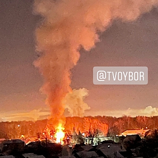 Два человека погибли и один пострадал в страшном пожаре на Бору 2