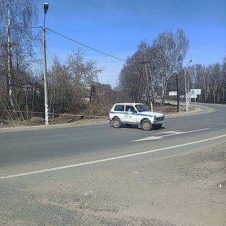 Три боевых снаряда нашли рядом с оживленной трассой на Бору 3