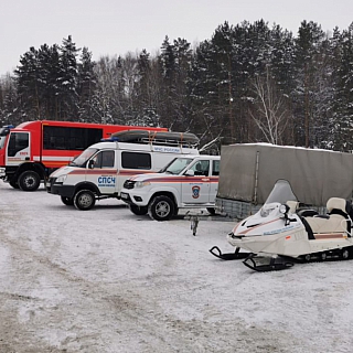 Сотрудниками МЧС развернуты мобильные пункты обогрева на наиболее опасных участках дорог 3