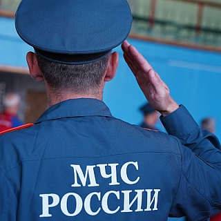 В "Кварце" проходят соревнования по гиревому спорту среди пожарных 6